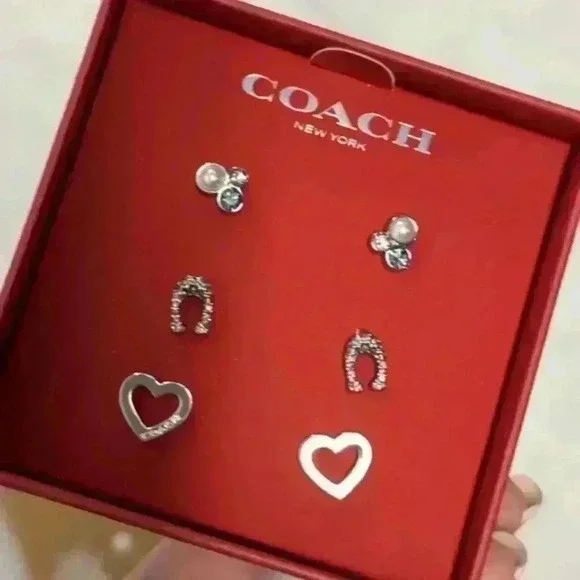 A set of earrings COACH - Picture 2 of 4